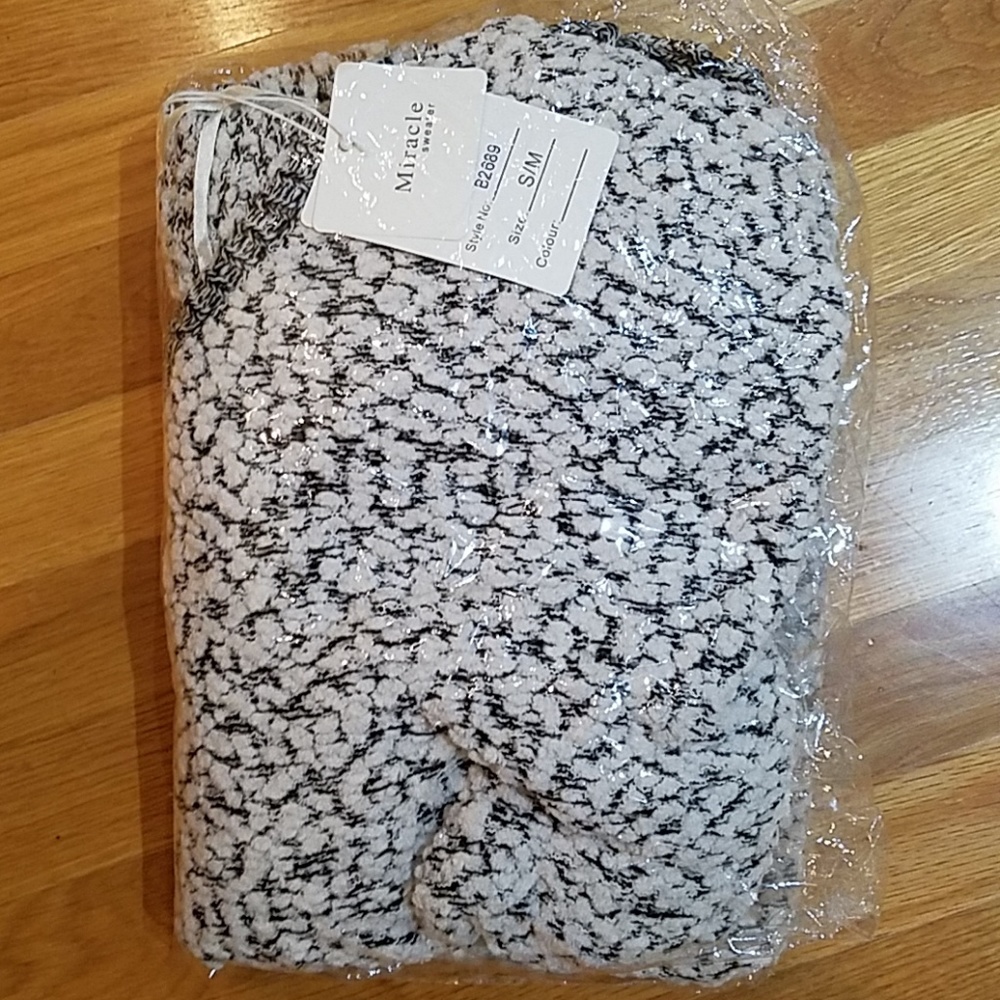 ❣HP❣Miracle Popcorn Pullover Hoodie Black & White - Picture 5 of 5